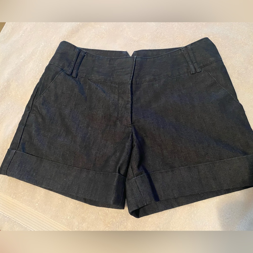 Express denim dress shorts size 4